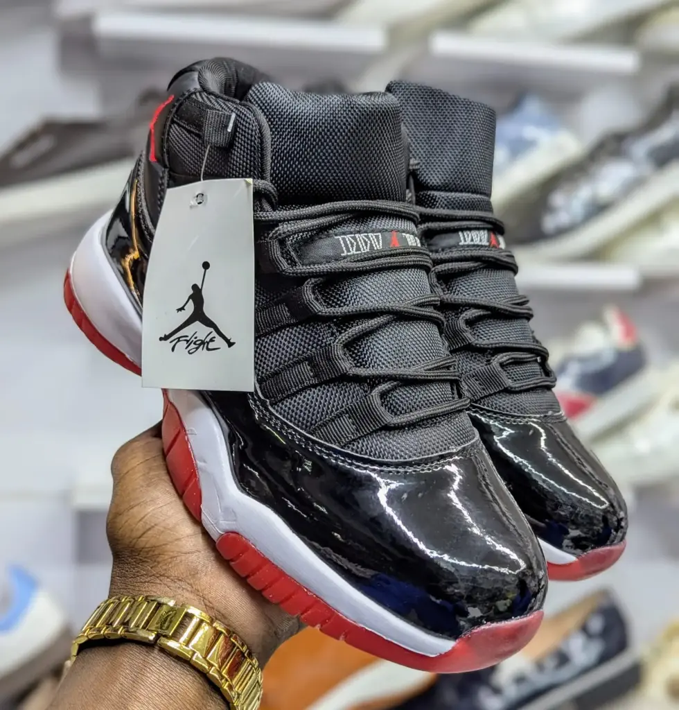Air Jordan 11 Retro Bred