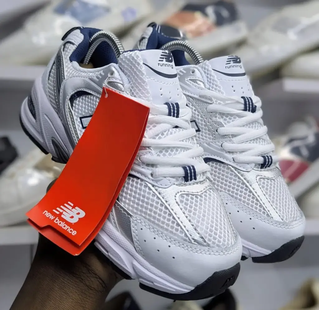 New Balance 530 (36)